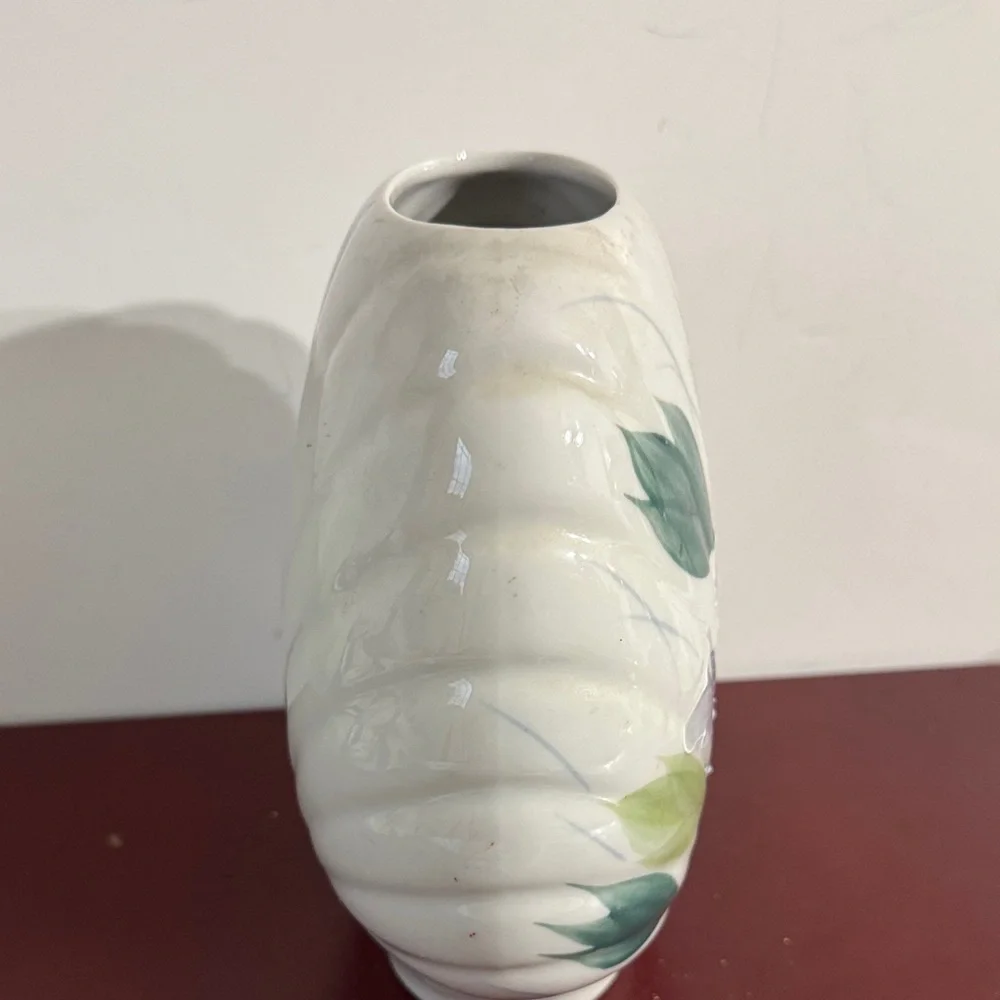 Handpainted Floral Porcelain Vase: Scalloped Edge, Made in Japan